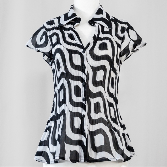 Funky 90s black & white butterfly short sleeve blouse - Picture 2 of 5